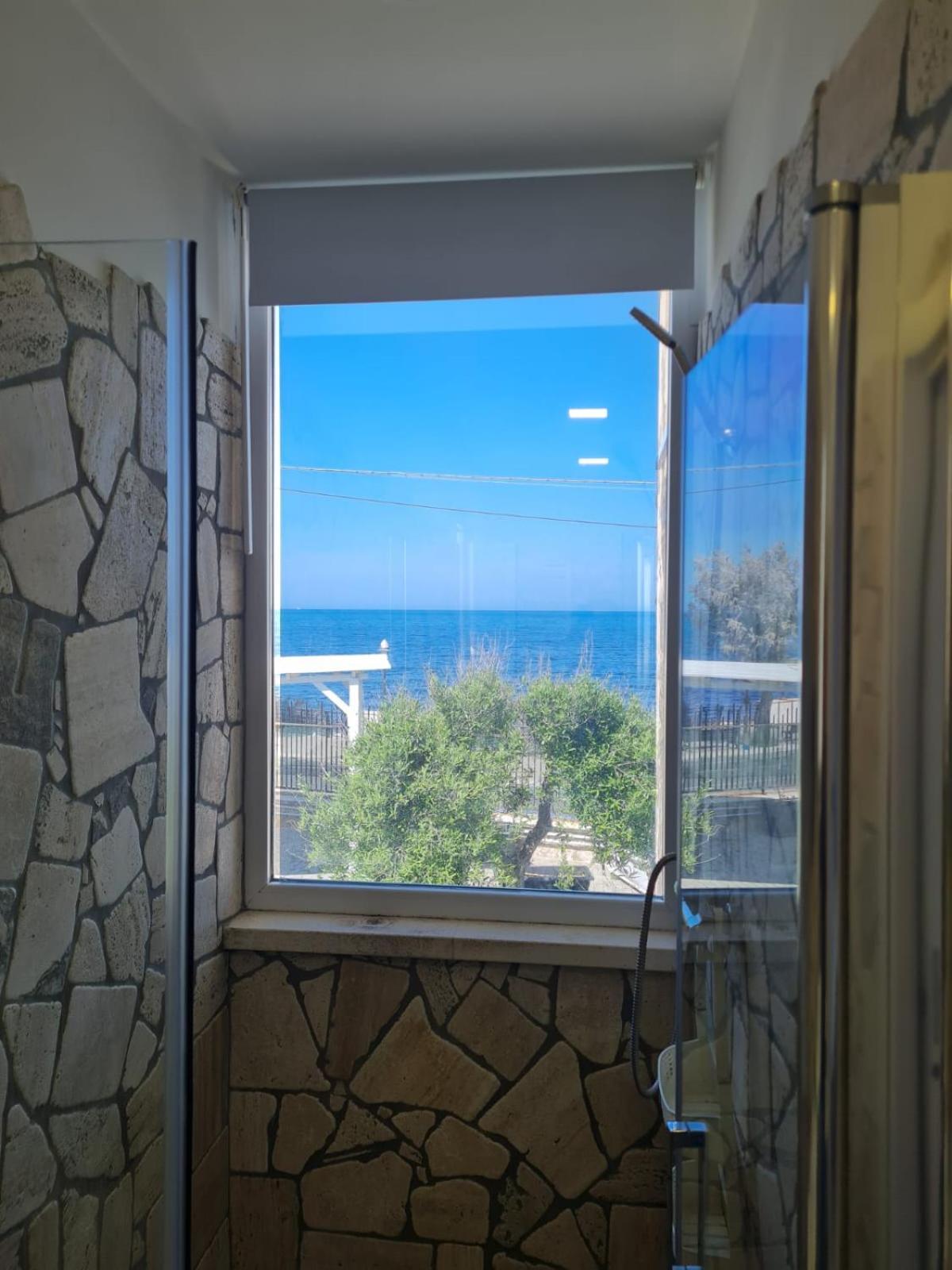 Casa Viky Hotell Bari Exteriör bild